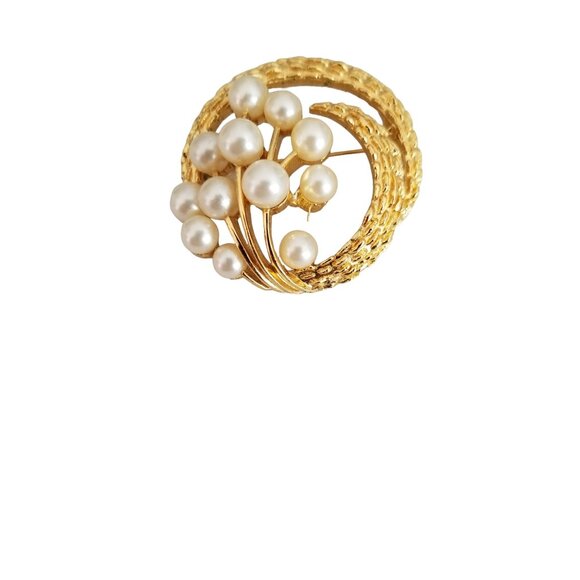 Trifari Crown Over T Gold Tone Textured Spiral Round Faux Pearl Brooch, M434 - Picture 5 of 9
